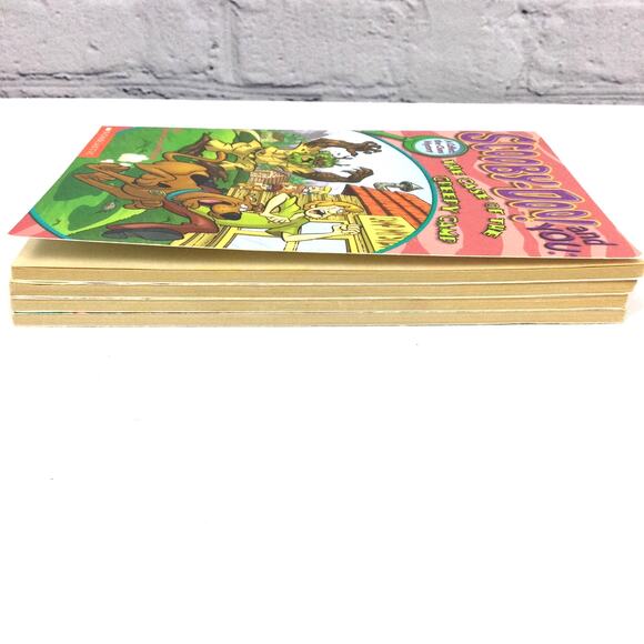 Scooby Doo and You The Case of the Living Doll Four Scholastic Book Bundle - Picture 5 of 16